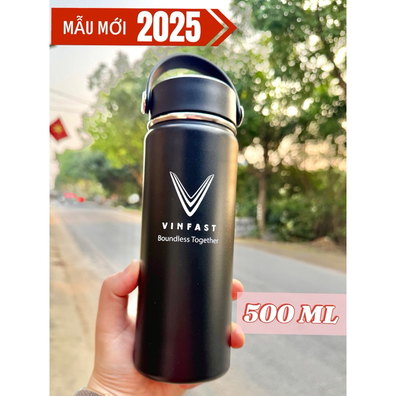 Bình giữ nhiệt Vinfast classic 500 ml quai xách, nắp nhựa, không rỉ, inox 304. Vinfast stainless steel insulated thermos bottle